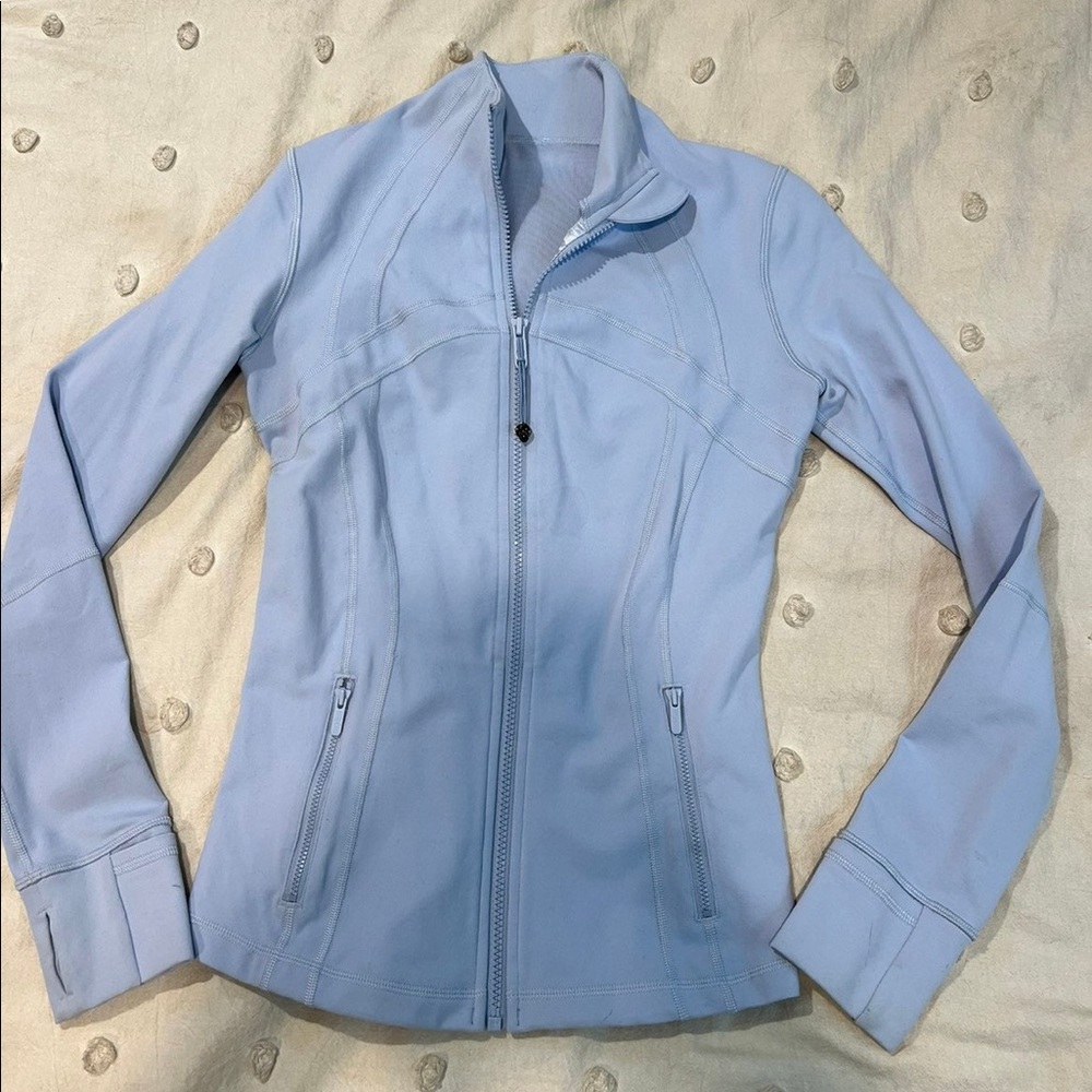 Lululemon define jacket size six